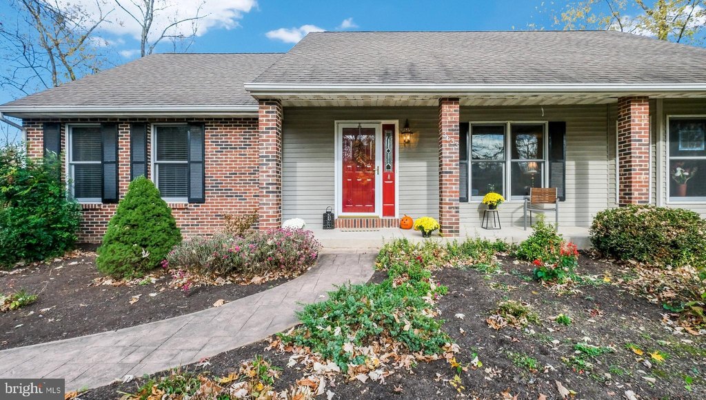 CHALFONT, Pennsylvania, 18914, United States, 3 Bedrooms Bedrooms, ,2 BathroomsBathrooms,Residential,Forsale,2004204