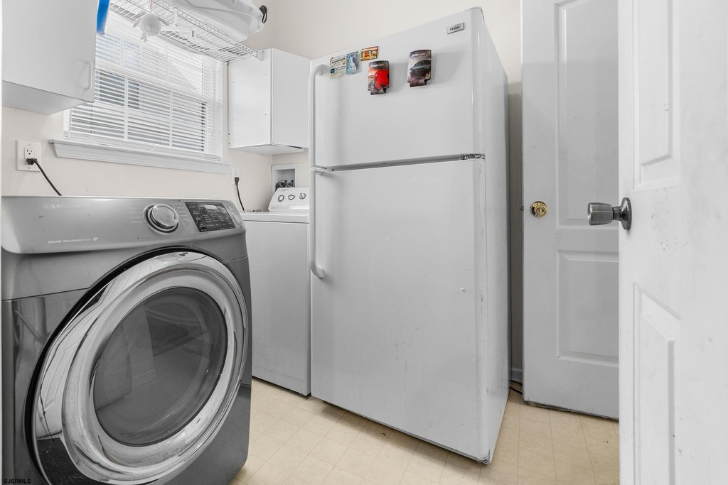 Egg Harbor Township, New Jersey, 08234, United States, 4 Bedrooms Bedrooms, ,2.5 BathroomsBathrooms,Residential,Forsale,1994153