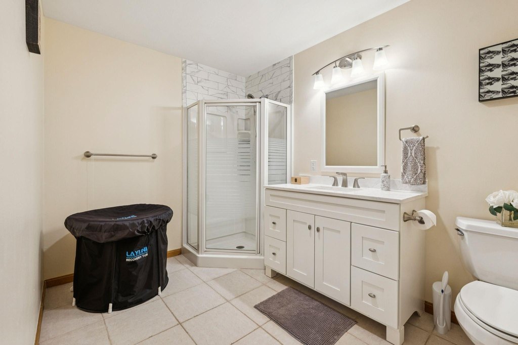 Alton, New Hampshire, 03810, United States, 3 Bedrooms Bedrooms, ,3.5 BathroomsBathrooms,Residential,Forsale,2004704