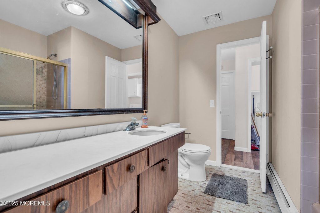 Toms River, New Jersey, 08753, United States, 3 Bedrooms Bedrooms, ,2 BathroomsBathrooms,Residential,Forsale,1966076