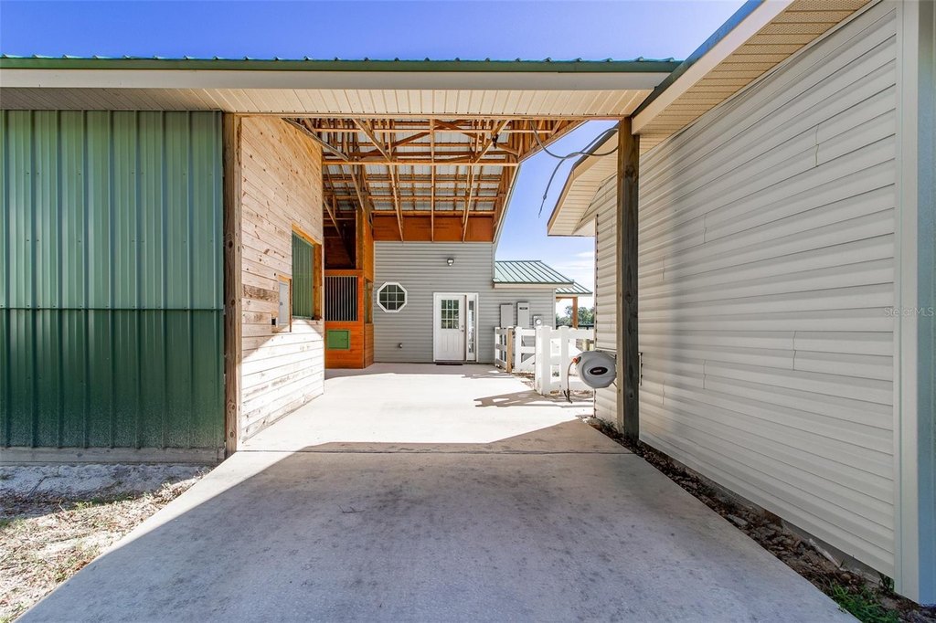 DUNNELLON, Florida, 34431, United States, 5 Bedrooms Bedrooms, ,2.5 BathroomsBathrooms,Residential,Forsale,2009539