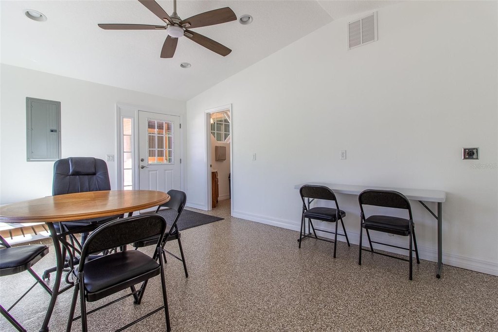 DUNNELLON, Florida, 34431, United States, 5 Bedrooms Bedrooms, ,2.5 BathroomsBathrooms,Residential,Forsale,2009539