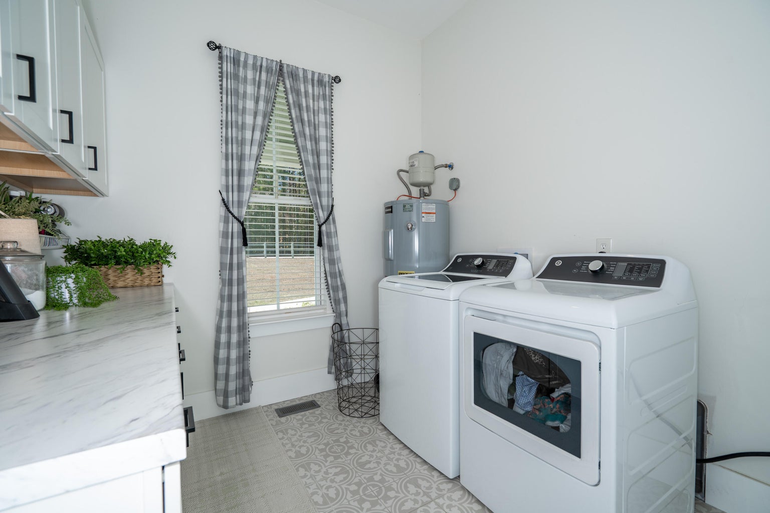 LaFayette, Georgia, 30728, United States, 4 Bedrooms Bedrooms, ,2 BathroomsBathrooms,Residential,Forsale,1995356