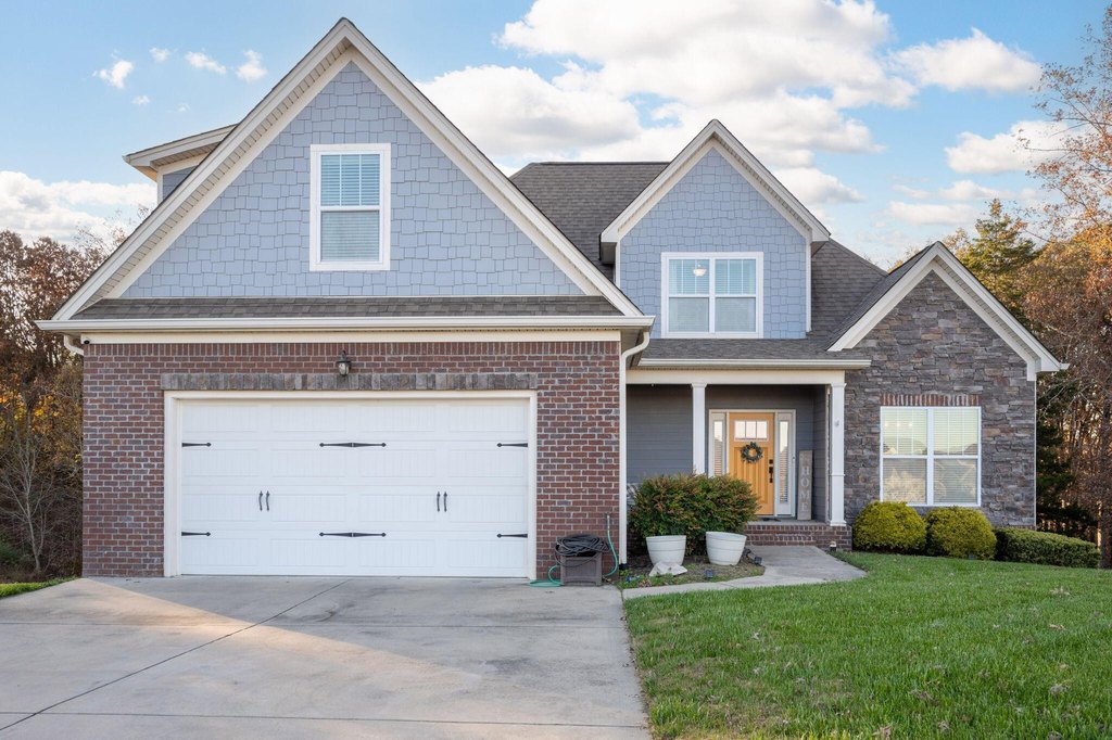 Harrison, Tennessee, 37341, United States, 4 Bedrooms Bedrooms, ,2.5 BathroomsBathrooms,Residential,Forsale,2004674