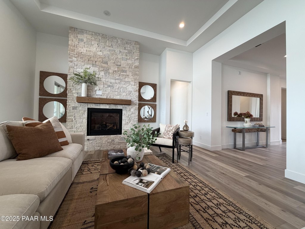 Prescott, Arizona, 86301, United States, 3 Bedrooms Bedrooms, ,6.5 BathroomsBathrooms,Residential,Forsale,2011287