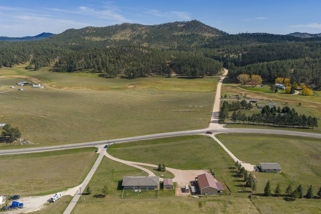 Custer, South Dakota, 57730, United States, 5 Bedrooms Bedrooms, ,2 BathroomsBathrooms,Residential,Forsale,2011080