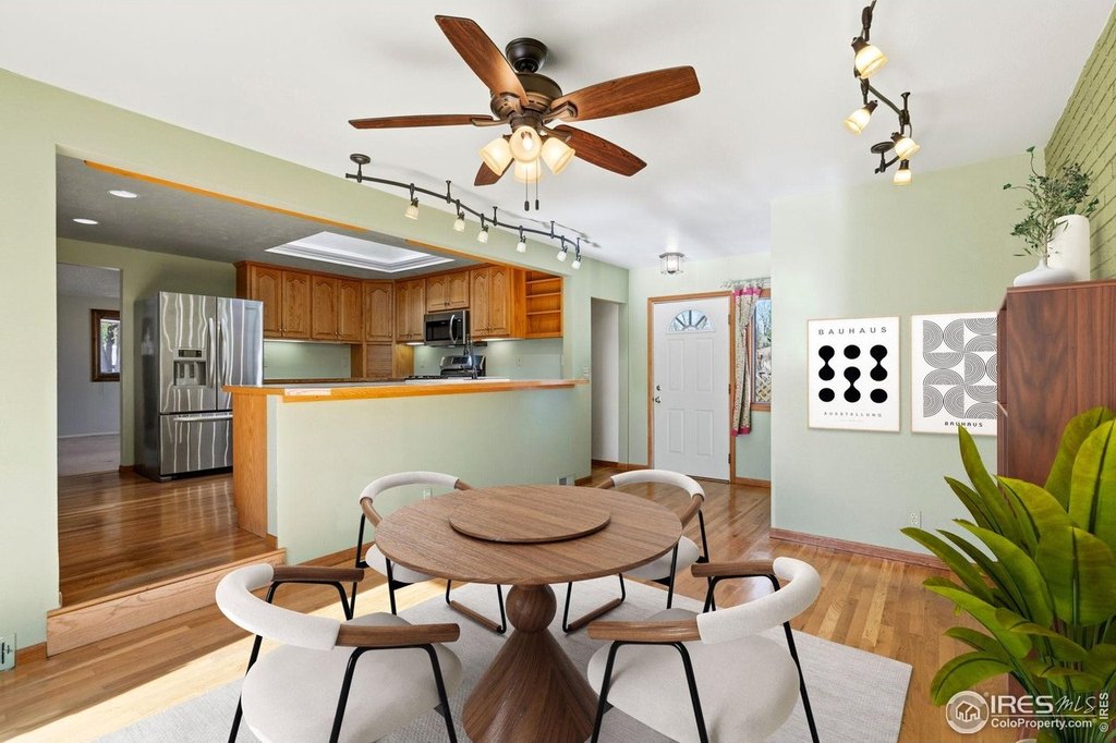 Loveland, Colorado, 80538, United States, 5 Bedrooms Bedrooms, ,2 BathroomsBathrooms,Residential,Forsale,2004289