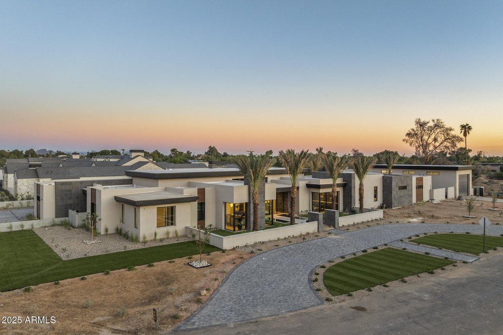 Scottsdale, Arizona, 85254, United States, 6 Bedrooms Bedrooms, ,6.5 BathroomsBathrooms,Residential,Forsale,2004934