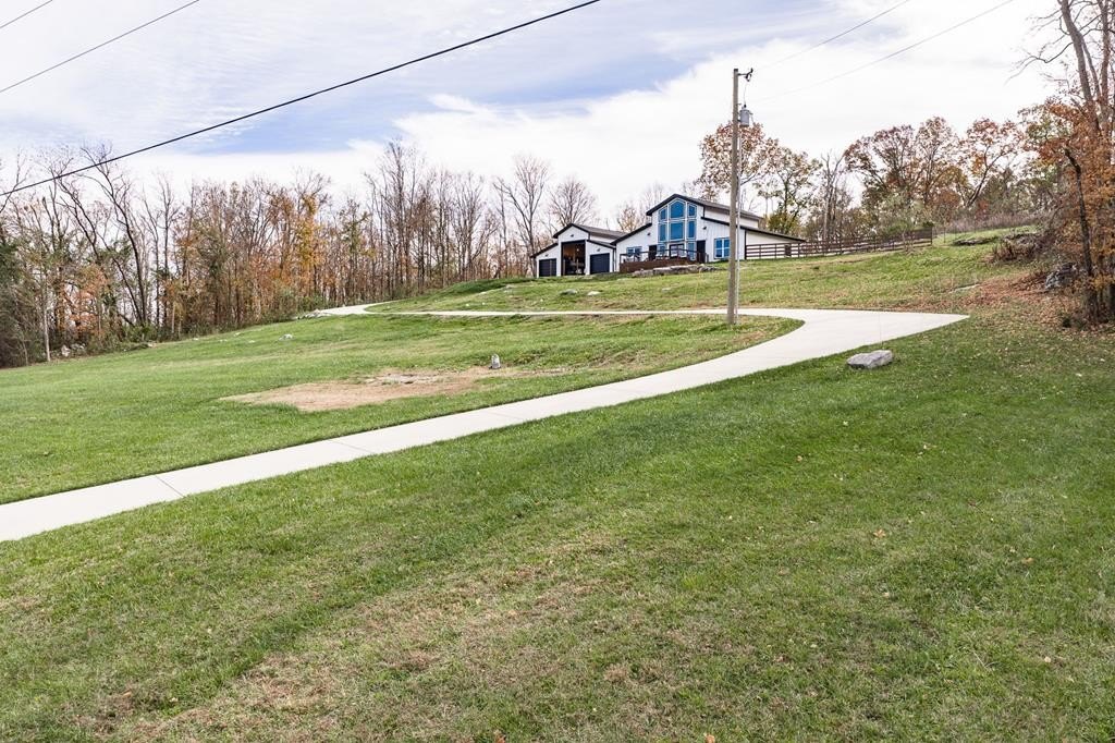 Monroe, Tennessee, 38573, United States, 3 Bedrooms Bedrooms, ,3.5 BathroomsBathrooms,Residential,Forsale,2010936