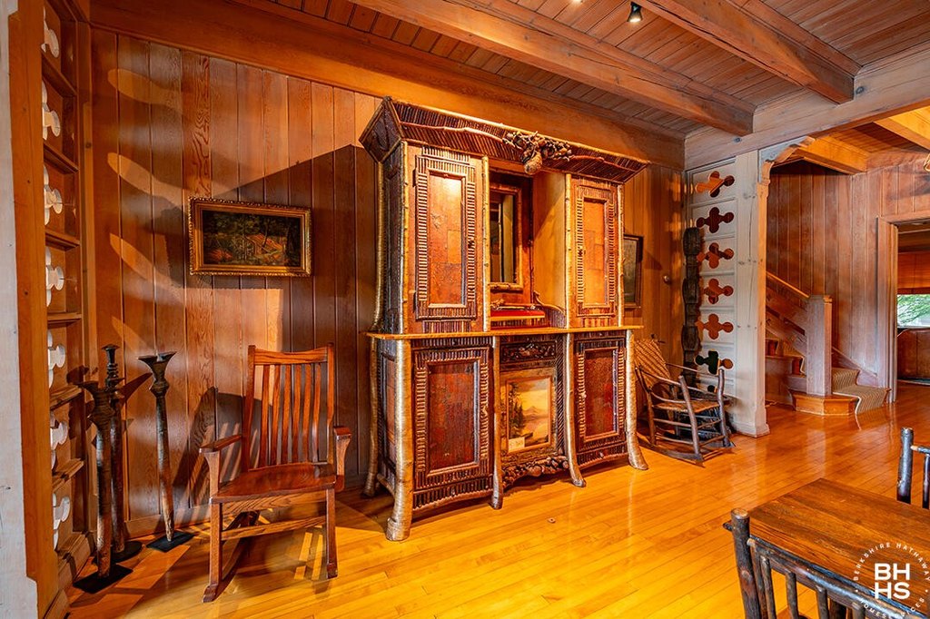 Lake Placid, New York, 12946, United States, 10 Bedrooms Bedrooms, ,7.5 BathroomsBathrooms,Residential,Forsale,1999413