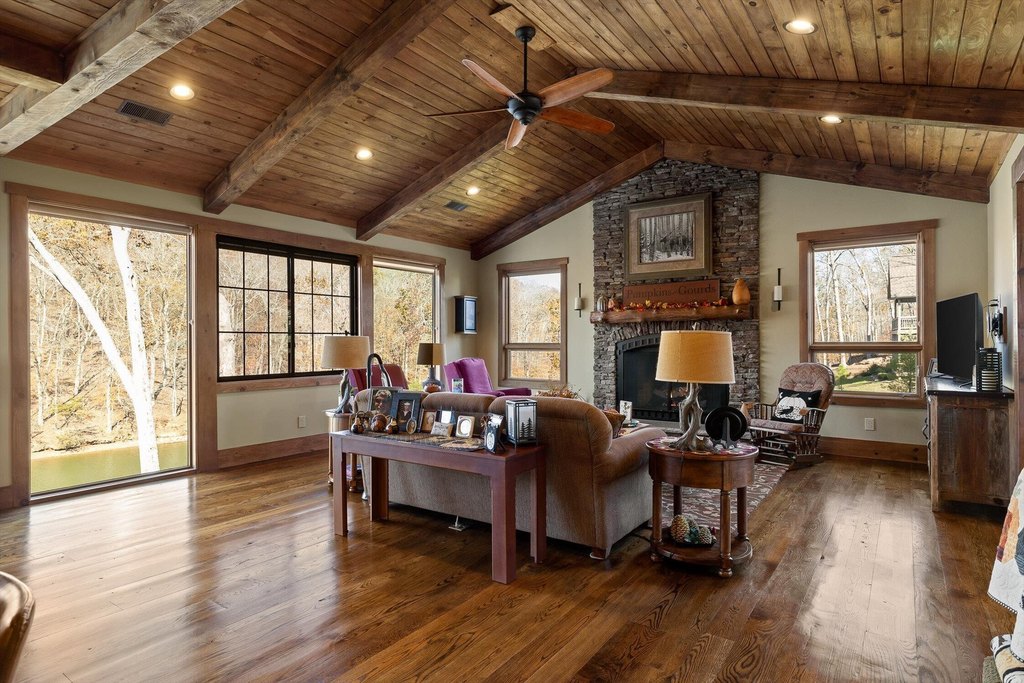 Ten Mile, Tennessee, 37880, United States, 3 Bedrooms Bedrooms, ,3.5 BathroomsBathrooms,Residential,Forsale,2009597