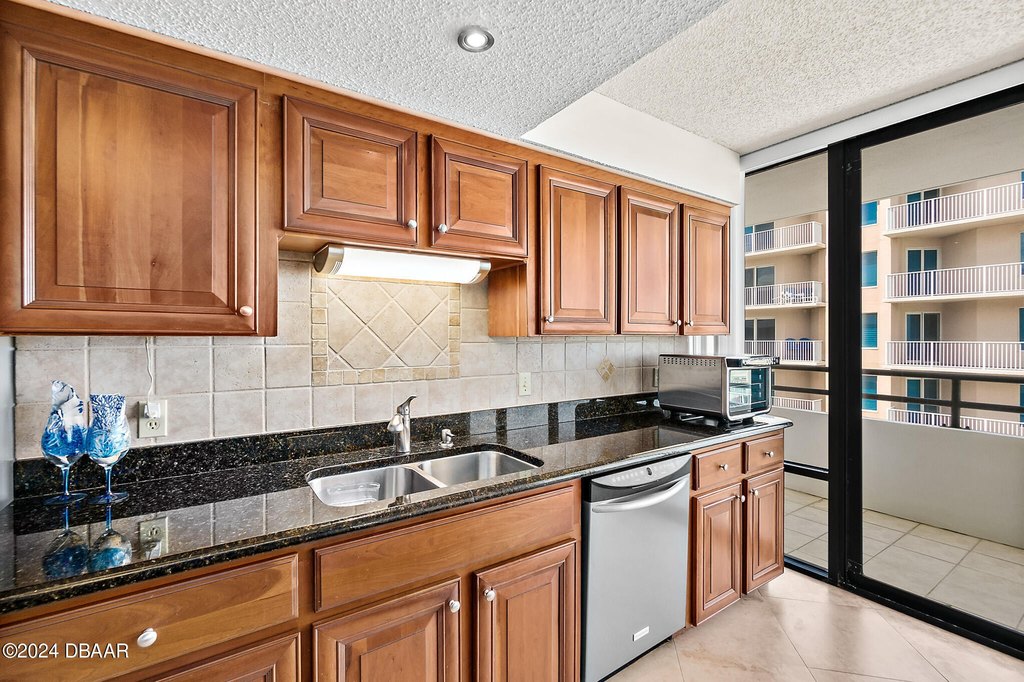 Daytona Beach Shores, Florida, 32118, United States, 2 Bedrooms Bedrooms, ,2 BathroomsBathrooms,Residential,Forsale,1990065