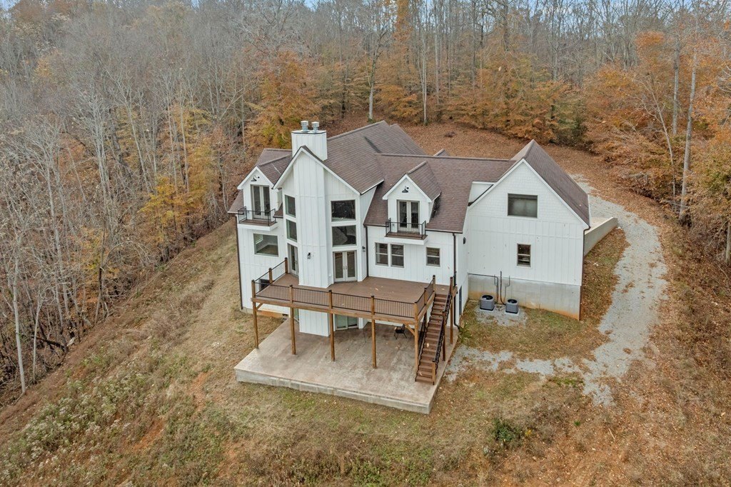 Byrdstown, Tennessee, 38549, United States, 5 Bedrooms Bedrooms, ,4.5 BathroomsBathrooms,Residential,Forsale,1996615