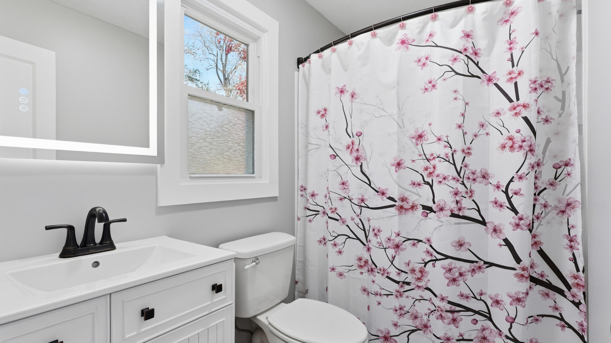 Chattanooga, Tennessee, 37416, United States, 6 Bedrooms Bedrooms, ,4 BathroomsBathrooms,Residential,Forsale,2004678