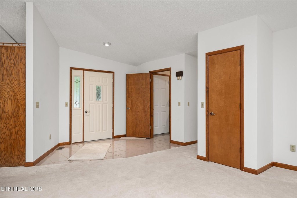 Crossville, Tennessee, 38558, United States, 2 Bedrooms Bedrooms, ,2 BathroomsBathrooms,Residential,Forsale,1907858