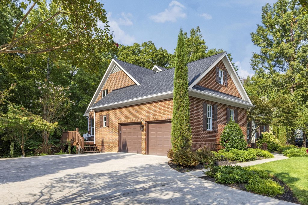 Cleveland, Tennessee, 37312, United States, 6 Bedrooms Bedrooms, ,5.5 BathroomsBathrooms,Residential,Forsale,2004701