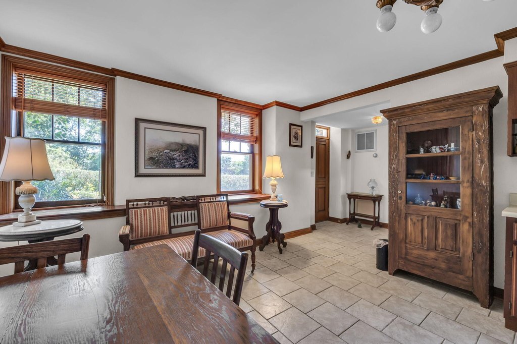 Chattanooga, Tennessee, 37404, United States, 5 Bedrooms Bedrooms, ,4 BathroomsBathrooms,Residential,Forsale,1963589