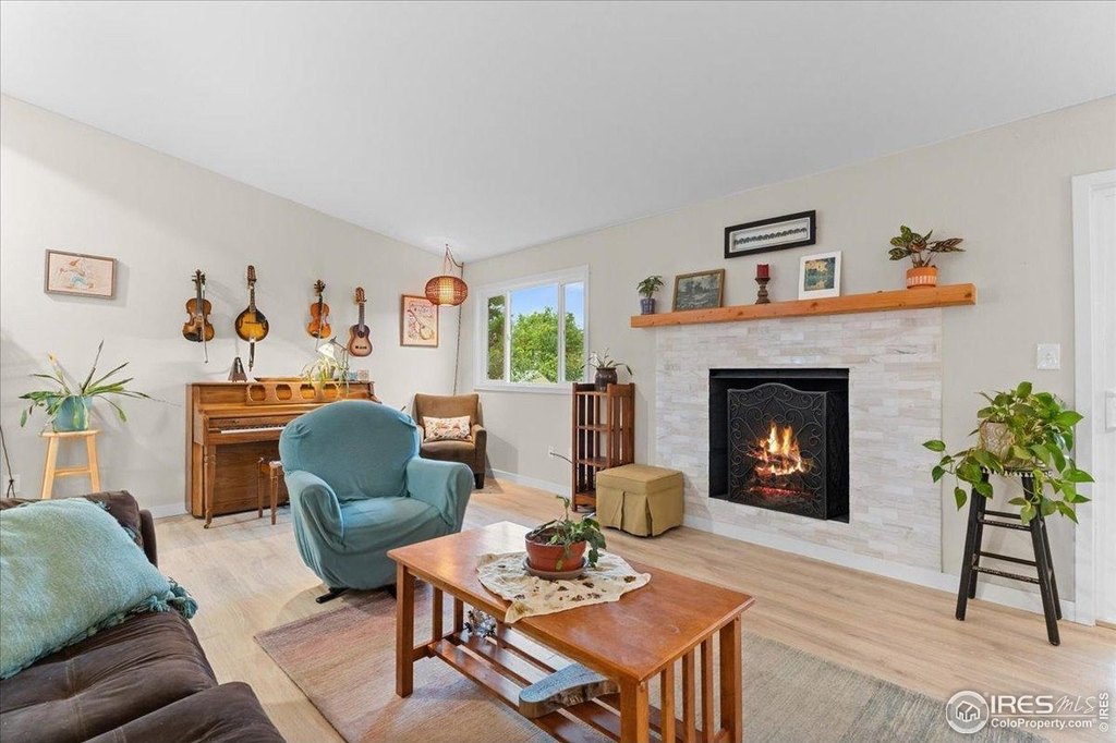 Fort Collins, Colorado, 80524, United States, 5 Bedrooms Bedrooms, ,3 BathroomsBathrooms,Residential,Forsale,2009197