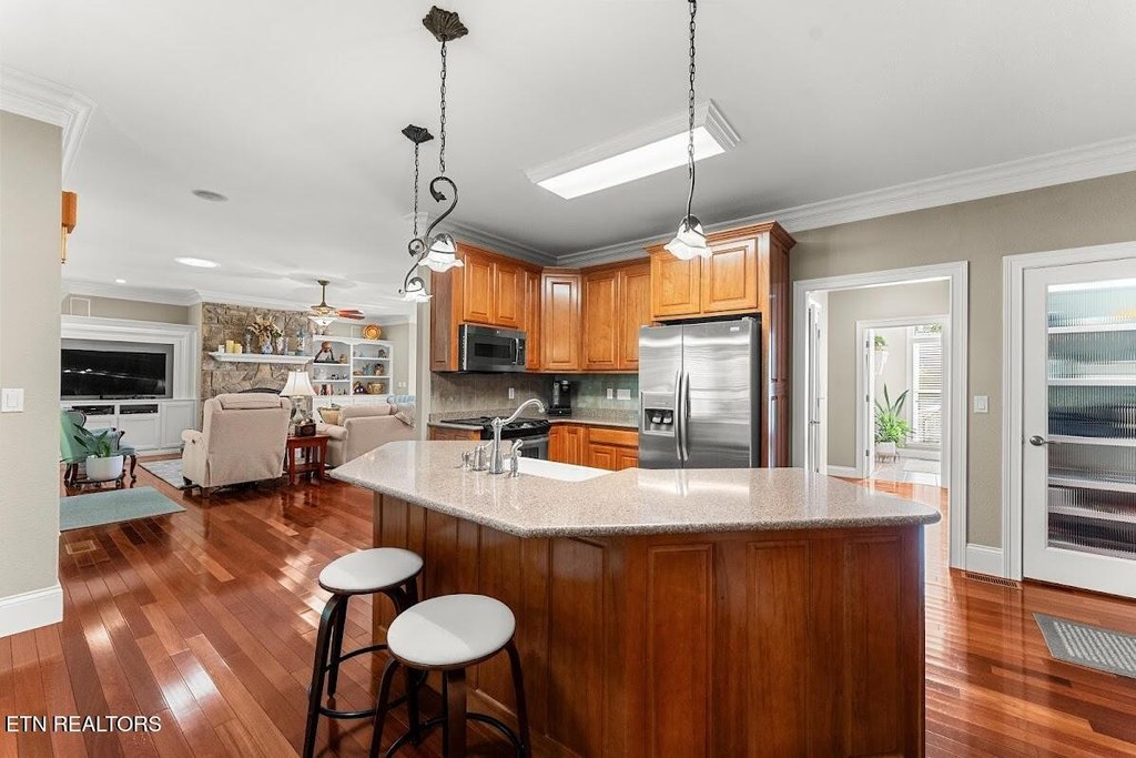 Crossville, Tennessee, 38558, United States, 3 Bedrooms Bedrooms, ,2.5 BathroomsBathrooms,Residential,Forsale,1968509