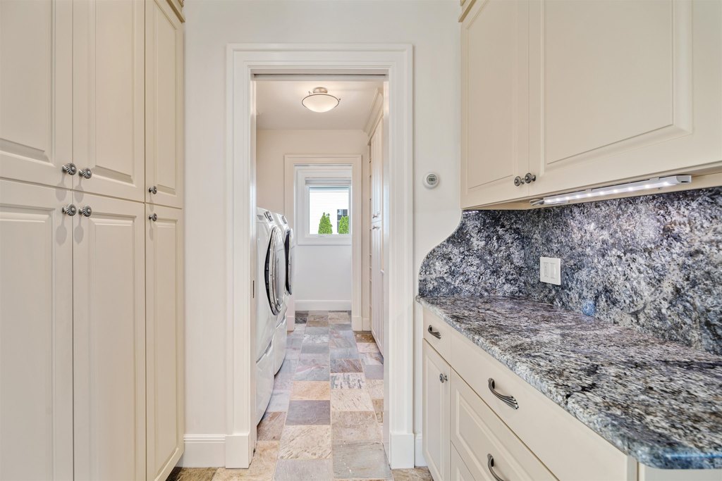 North Hampton, New Hampshire, 03862, United States, 3 Bedrooms Bedrooms, ,3.5 BathroomsBathrooms,Residential,Forsale,1952900