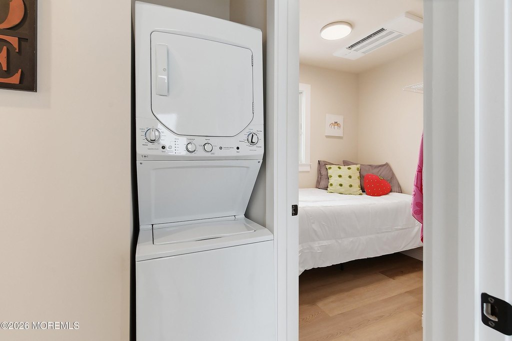 Seaside Park, New Jersey, 08752, United States, 2 Bedrooms Bedrooms, ,1 BathroomBathrooms,Residential,Forsale,2008475