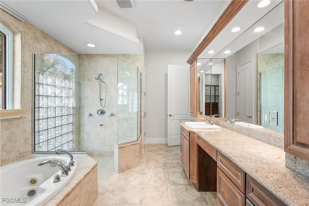 Fort Myers, Florida, 33908, United States, 3 Bedrooms Bedrooms, ,3.5 BathroomsBathrooms,Residential,Forsale,2004754