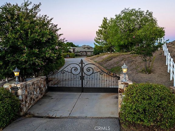 Murrieta, California, 92562, United States, 5 Bedrooms Bedrooms, ,5 BathroomsBathrooms,Residential,Forsale,2004225