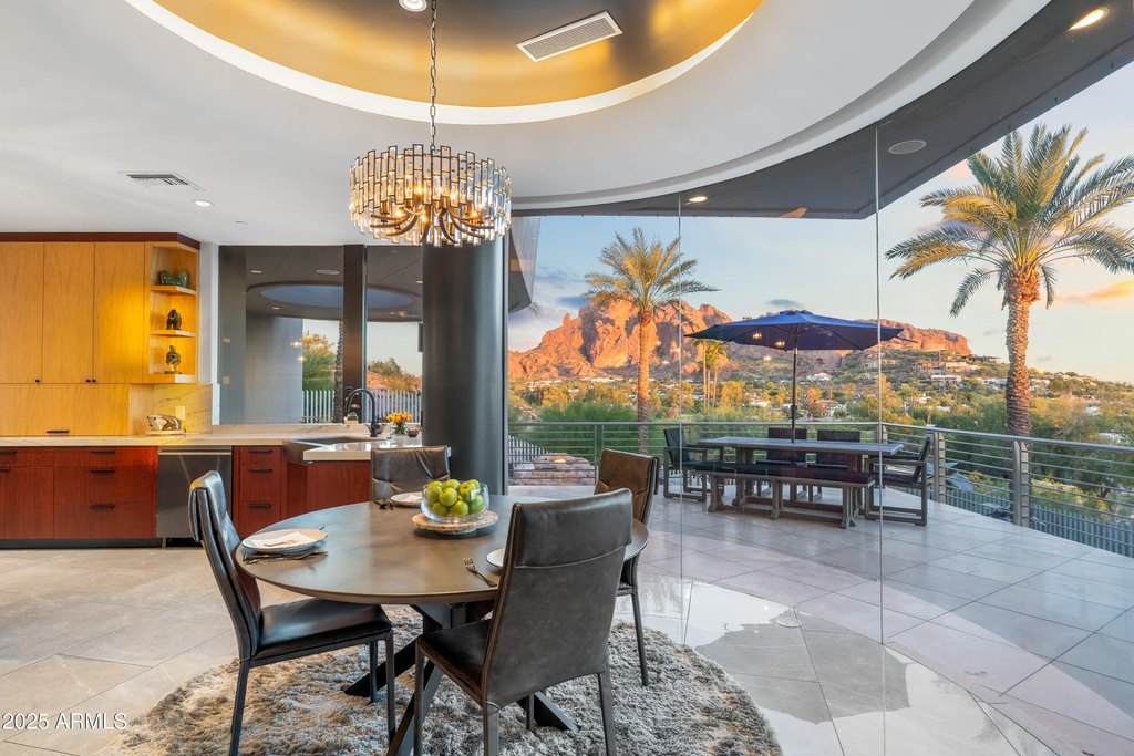 Paradise Valley, Arizona, 85253, United States, 5 Bedrooms Bedrooms, ,6.5 BathroomsBathrooms,Residential,Forsale,2004936