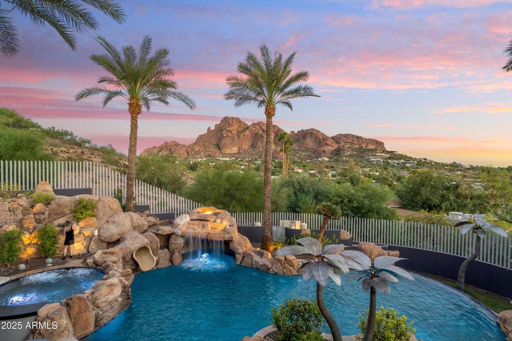 Paradise Valley, Arizona, 85253, United States, 5 Bedrooms Bedrooms, ,6.5 BathroomsBathrooms,Residential,Forsale,2004936