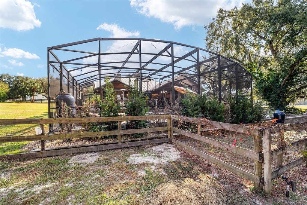 FRUITLAND PARK, Florida, 34731, United States, 2 Bedrooms Bedrooms, ,2 BathroomsBathrooms,Residential,Forsale,2004584