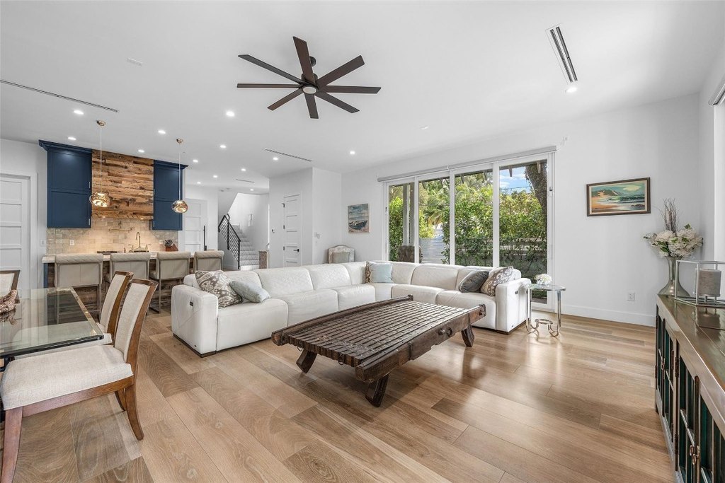 Fort Lauderdale, Florida, 33301, United States, 4 Bedrooms Bedrooms, ,4.5 BathroomsBathrooms,Residential,Forsale,1968297