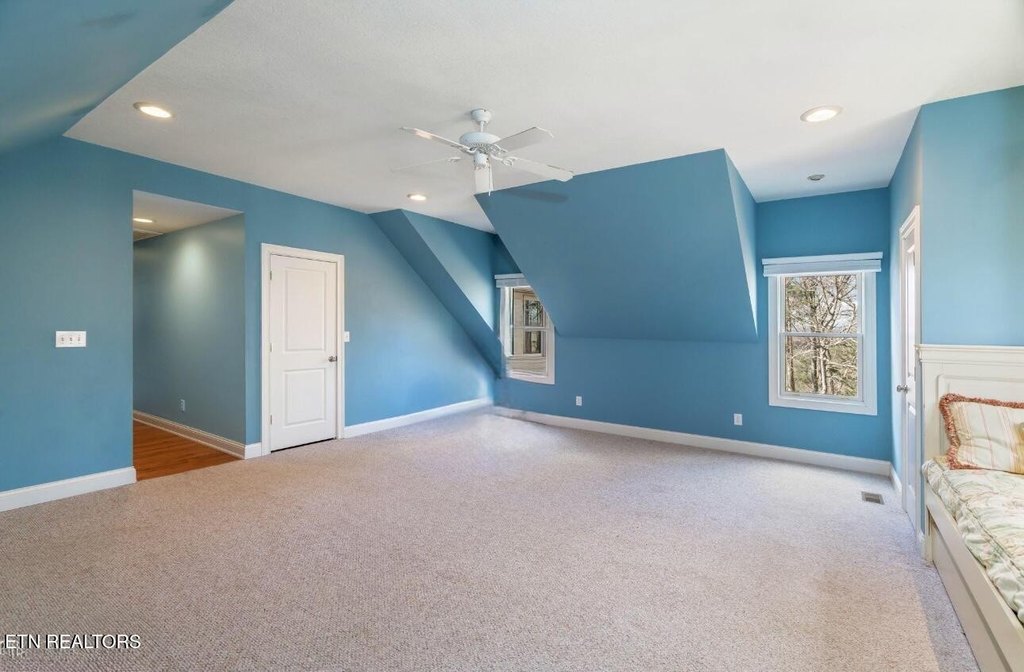 Kingston, Tennessee, 37763, United States, 4 Bedrooms Bedrooms, ,3.5 BathroomsBathrooms,Residential,Forsale,1893802