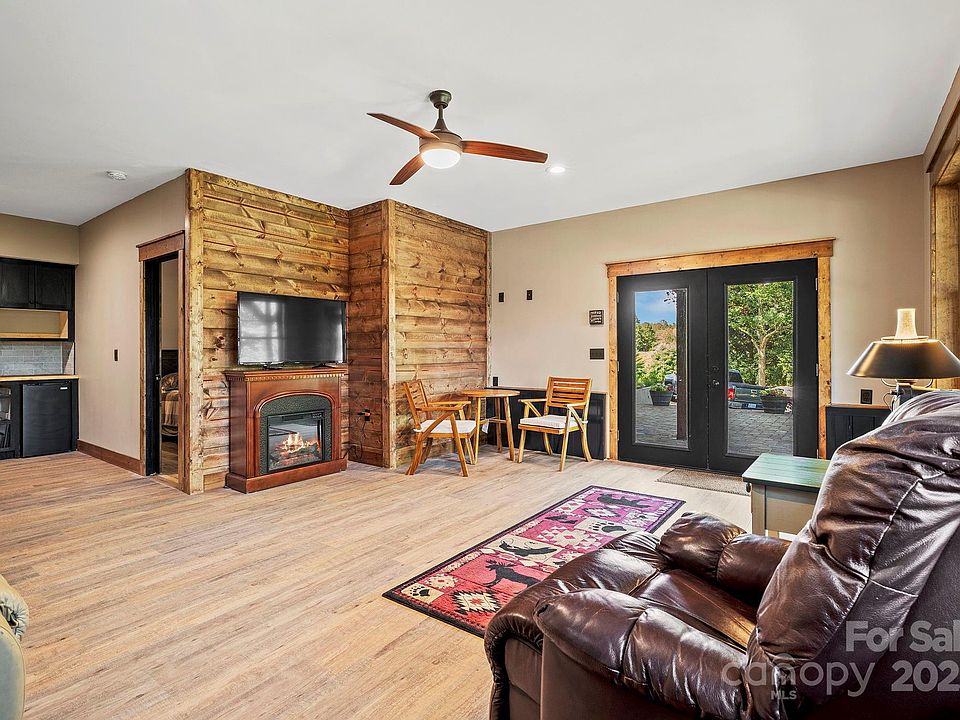 Leicester, North Carolina, 28748, United States, 3 Bedrooms Bedrooms, ,2 BathroomsBathrooms,Residential,Forsale,2004307