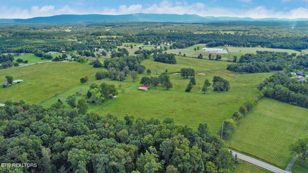 Crossville, Tennessee, 38555, United States, 3 Bedrooms Bedrooms, ,2 BathroomsBathrooms,Residential,Forsale,1952854