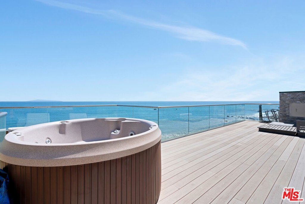 Malibu, California, 90265, United States, 3 Bedrooms Bedrooms, ,3 BathroomsBathrooms,Residential,Forsale,2009630