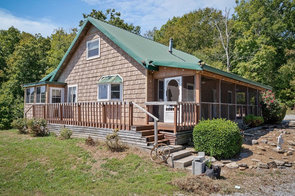 Sparta, Tennessee, 38583, United States, 3 Bedrooms Bedrooms, ,2 BathroomsBathrooms,Residential,Forsale,1999490