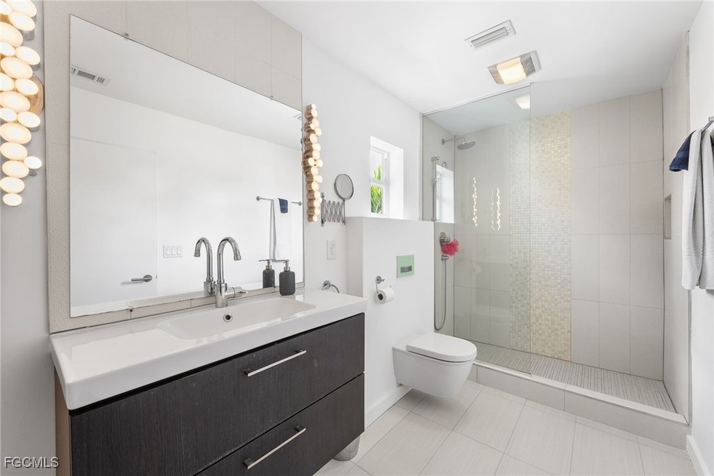 Fort Myers, Florida, 33908, United States, 5 Bedrooms Bedrooms, ,4 BathroomsBathrooms,Residential,Forsale,2004758