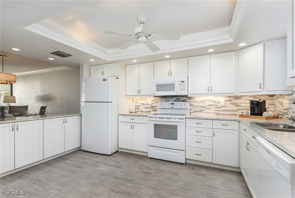 Fort Myers Beach, Florida, 33931, United States, 2 Bedrooms Bedrooms, ,2 BathroomsBathrooms,Residential,Forsale,2004816