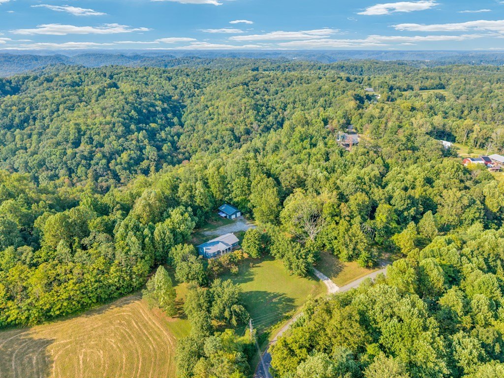 Smithville, Tennessee, 37166, United States, 4 Bedrooms Bedrooms, ,3 BathroomsBathrooms,Residential,Forsale,2010949