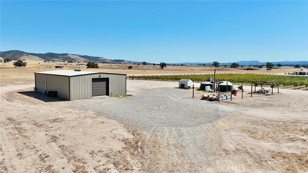 Lockwood, California, 93932, United States, 3 Bedrooms Bedrooms, ,3 BathroomsBathrooms,Residential,Forsale,2004820