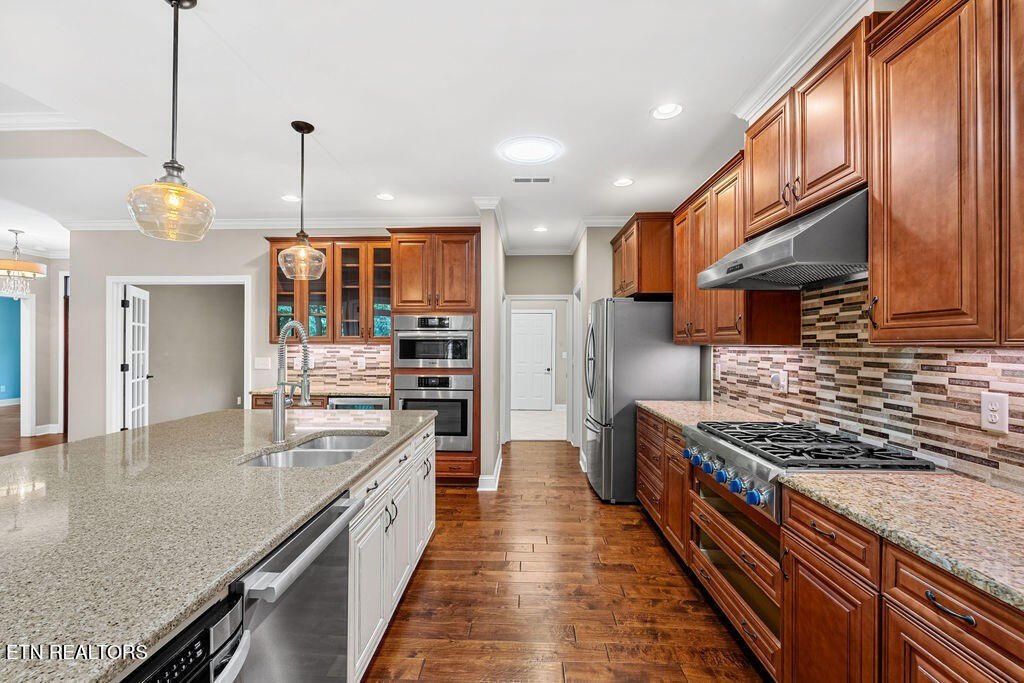 Loudon, Tennessee, 37774, United States, 3 Bedrooms Bedrooms, ,3.5 BathroomsBathrooms,Residential,Forsale,1960210