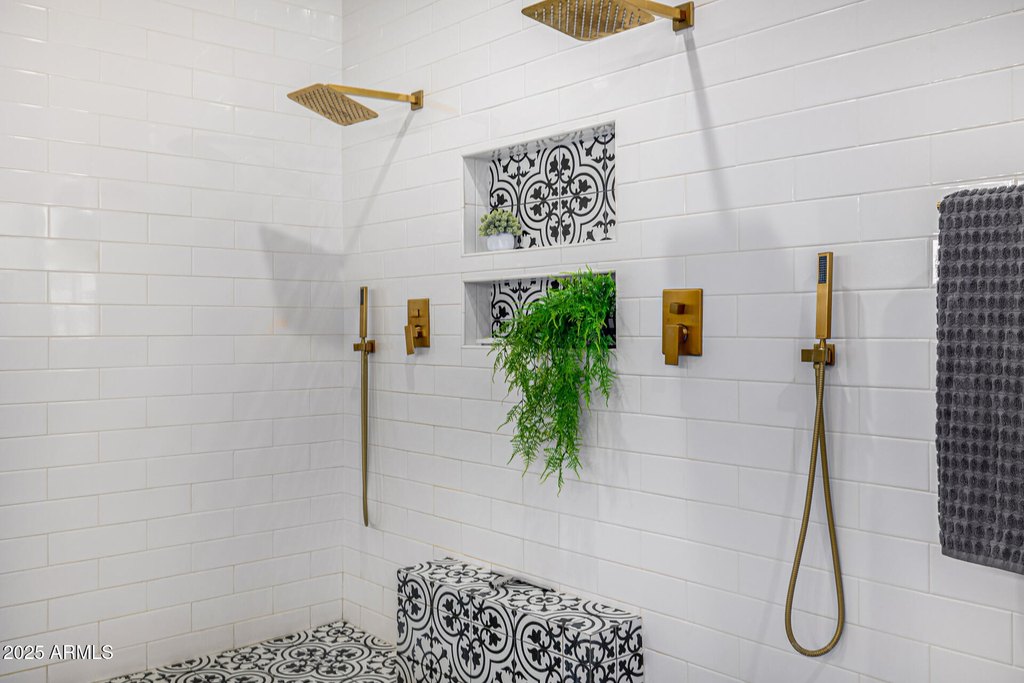 Gilbert, Arizona, 85296, United States, 4 Bedrooms Bedrooms, ,4.5 BathroomsBathrooms,Residential,Forsale,2004937