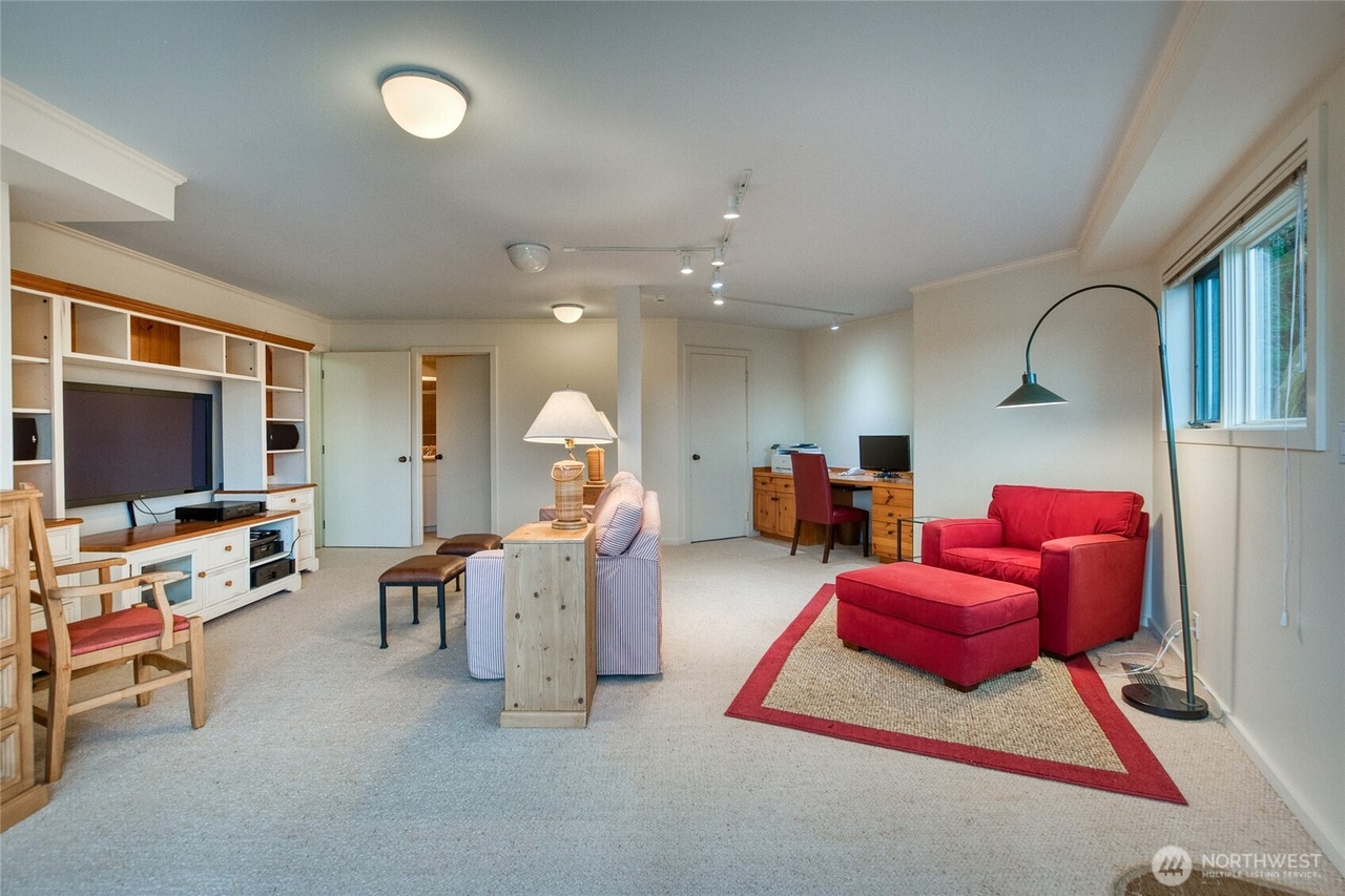 Eastsound, Washington, 98243, United States, 3 Bedrooms Bedrooms, ,2.5 BathroomsBathrooms,Residential,Forsale,2004457