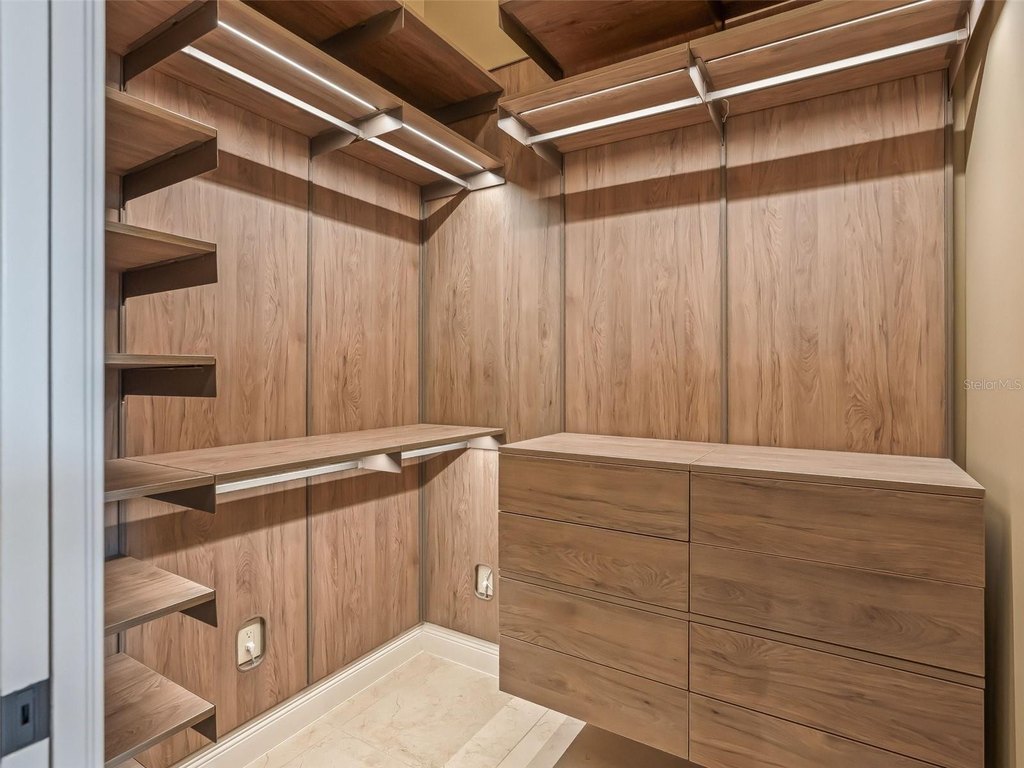 OCALA, Florida, 34482, United States, 4 Bedrooms Bedrooms, ,3.5 BathroomsBathrooms,Residential,Forsale,2003963