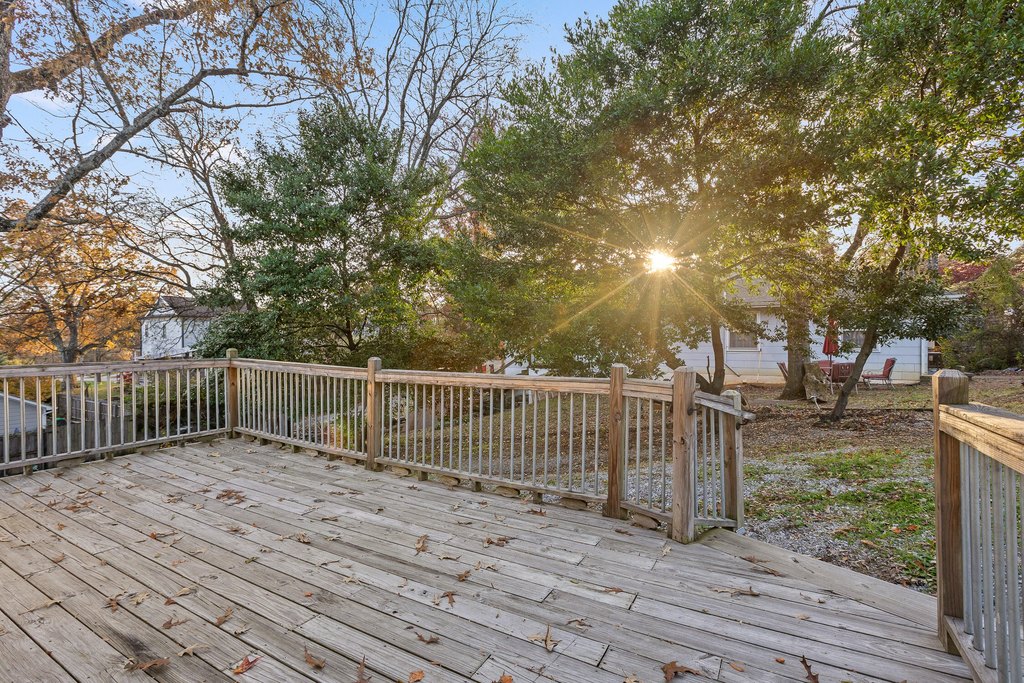 Chattanooga, Tennessee, 37405, United States, 4 Bedrooms Bedrooms, ,4 BathroomsBathrooms,Residential,Forsale,1922162