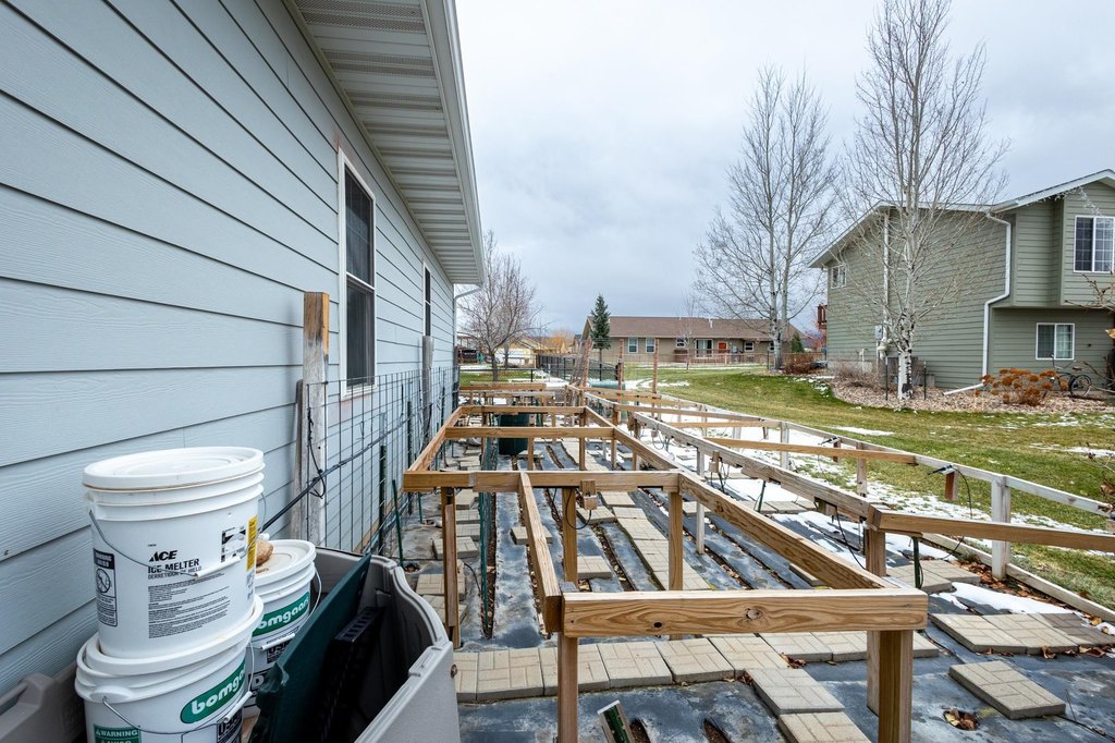 Spearfish, South Dakota, 57783, United States, 5 Bedrooms Bedrooms, ,3 BathroomsBathrooms,Residential,Forsale,2011078