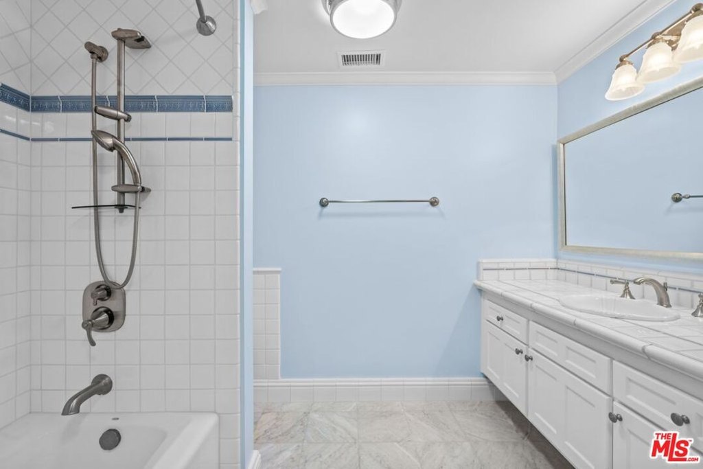 Malibu, California, 90265, United States, 4 Bedrooms Bedrooms, ,2.5 BathroomsBathrooms,Residential,Forsale,2009611