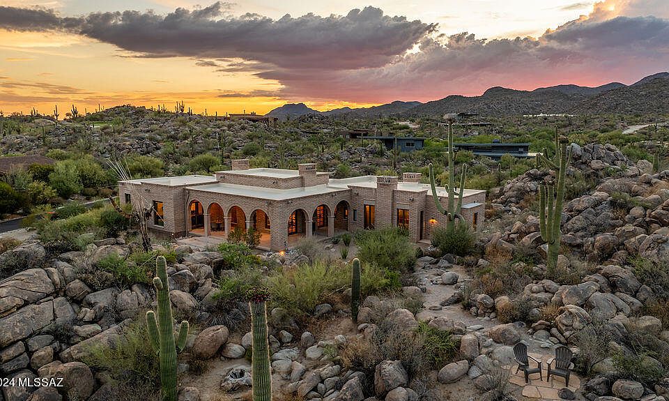 Oro Valley, Arizona, 85755, United States, 3 Bedrooms Bedrooms, ,4 BathroomsBathrooms,Residential,Forsale,2004447