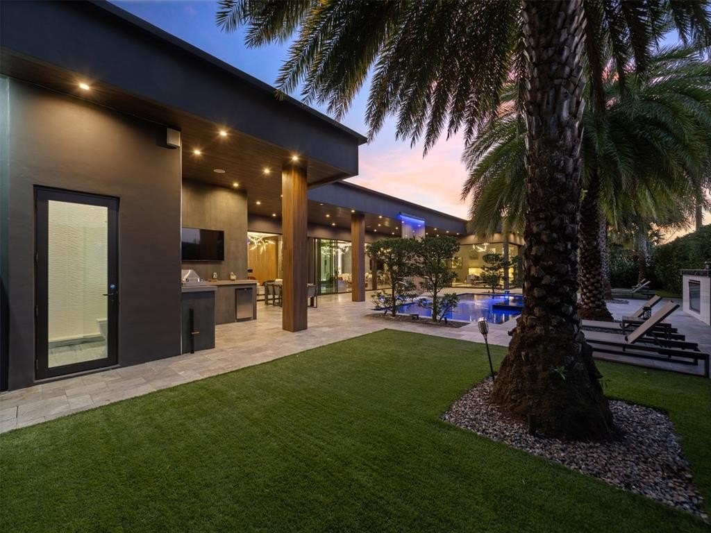 Fort Lauderdale, Florida, 33308, United States, 5 Bedrooms Bedrooms, ,6.5 BathroomsBathrooms,Residential,Forsale,2004491