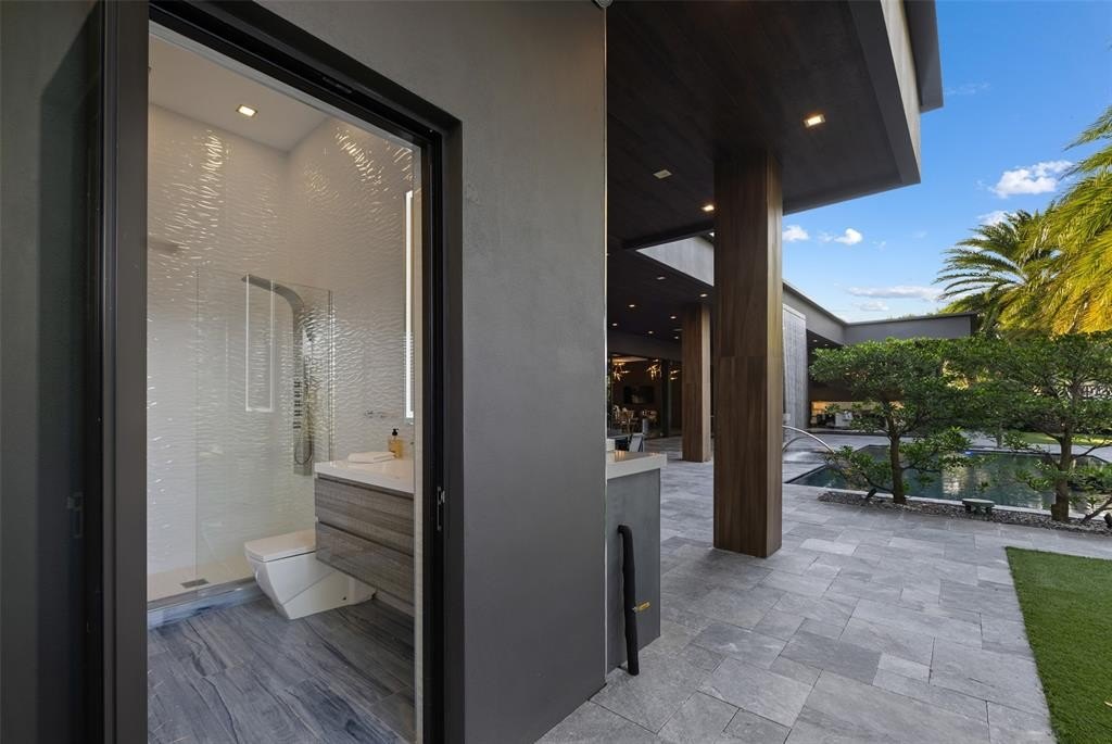 Fort Lauderdale, Florida, 33308, United States, 5 Bedrooms Bedrooms, ,6.5 BathroomsBathrooms,Residential,Forsale,2004491